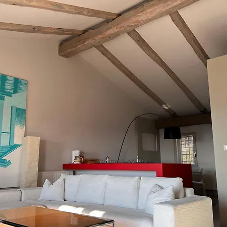 مزرعة للإقامة Residenza La Beccata